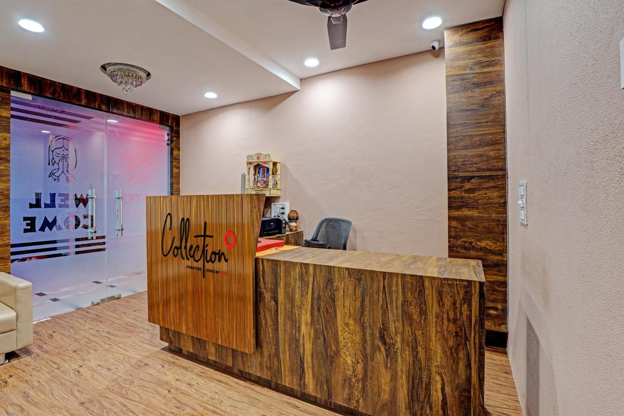 Collection O Hotel Swarg Surat Exterior photo